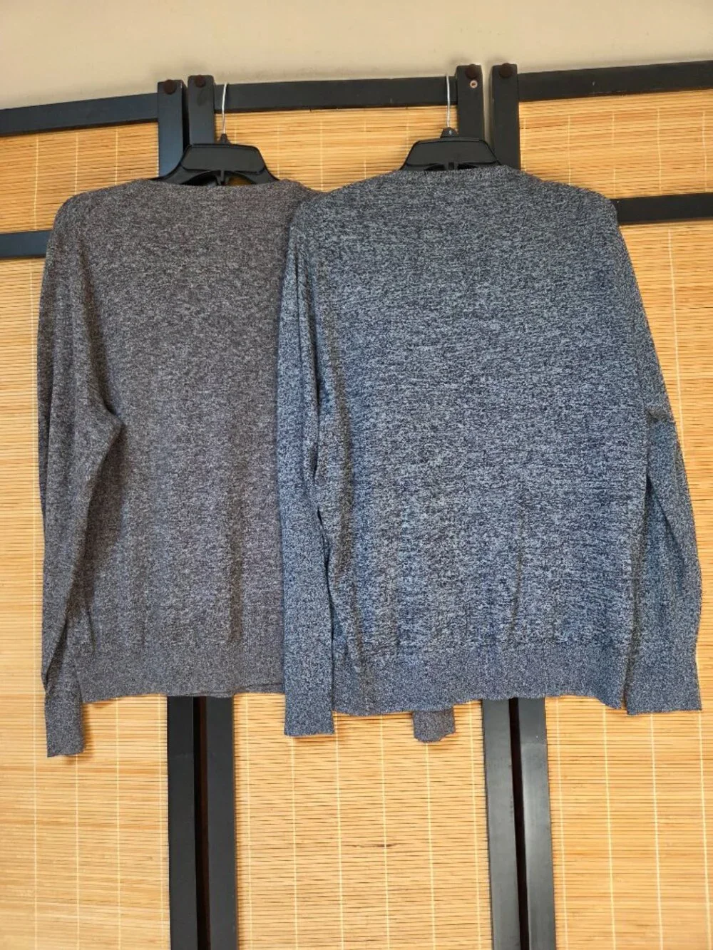 Croft & Barrow Lot- 2 Men's M V-Neck Pullover Sweaters Heather Gray Brown Preppy